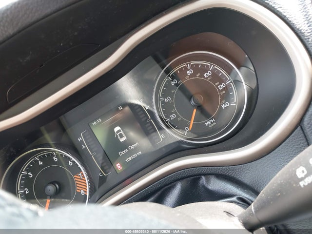 45809340 :رقم المزاد ، 1C4PJMCS7FW571409 vin ، 2015 Jeep Cherokee Latitude مزاد بيع