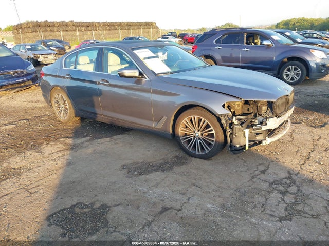 45809364 :رقم المزاد ، WBAJA7C59JWA73917 vin ، 2018 Bmw 530i Xdrive مزاد بيع