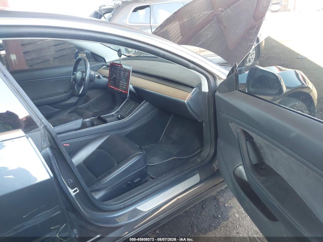 Tesla Model 3 Long Range/performance 2019 5YJ3E1EB0KF205594 Image 5