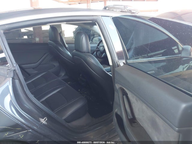 Tesla Model 3 Long Range/performance 2019 5YJ3E1EB0KF205594 Image 8