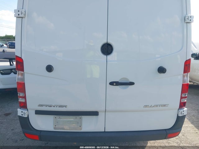 2016 Mercedes-benz Sprinter 2500 Normal Roof მანქანა იყიდება აუქციონზე, vin: WD3PE7DD6GP226500, აუქციონის ნომერი: 45809385