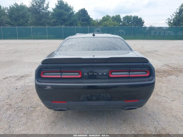 Продаж на аукціоні авто 2018 Dodge Challenger Sxt, vin: 2C3CDZAG2JH110292, номер лоту: 45809395