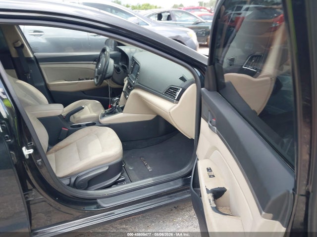 2017 Hyundai Elantra Se მანქანა იყიდება აუქციონზე, vin: 5NPD84LF4HH085683, აუქციონის ნომერი: 45809477