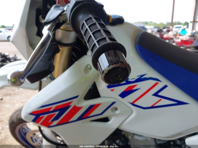 45809532 :رقم المزاد ، JS1SK44A1P7101976 vin ، 2023 Suzuki Dr-z400 Sm مزاد بيع