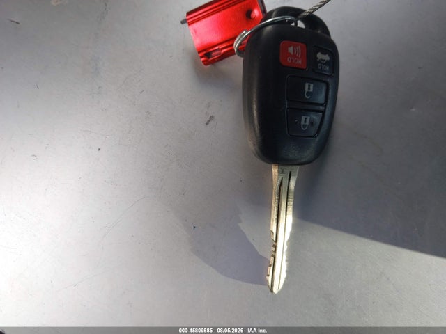 4T1BF1FK0FU033874 Toyota CAMRY SE