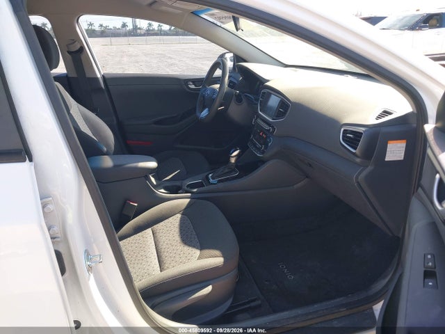 Продаж на аукціоні авто 2018 Hyundai Ioniq Hybrid Blue, vin: KMHC65LC5JU100437, номер лоту: 45809592
