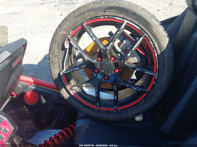 Polaris Slingshot Sl 2016 57XAAPFA6G5109643 Image 16