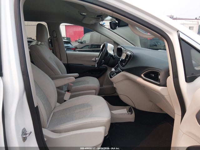 Продажа на аукционе авто 2018 Chrysler Pacifica Hybrid Touring Plus, vin: 2C4RC1H71JR311661, номер лота: 45809717