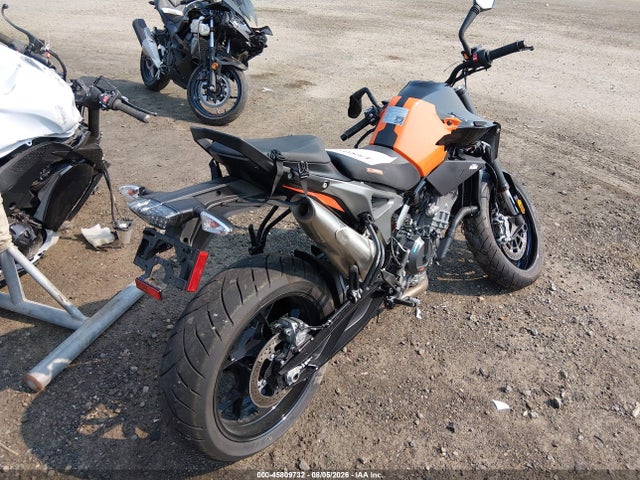 KTM 790 Duke 2024 LCETU7404RH710392 Image 4