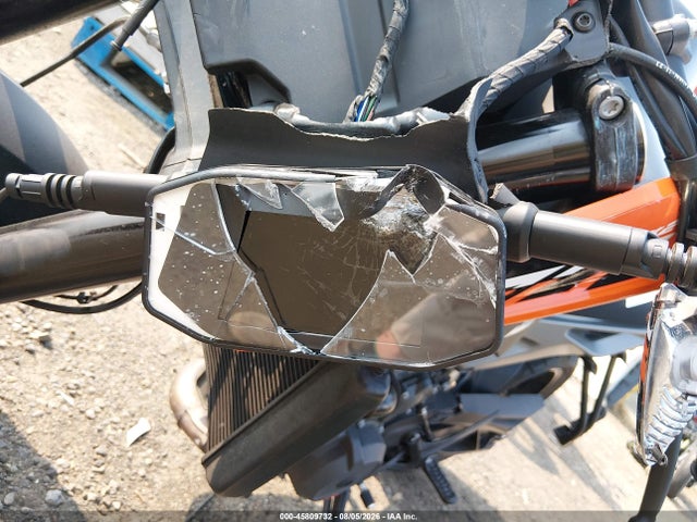 KTM 790 Duke 2024 LCETU7404RH710392 Image 7