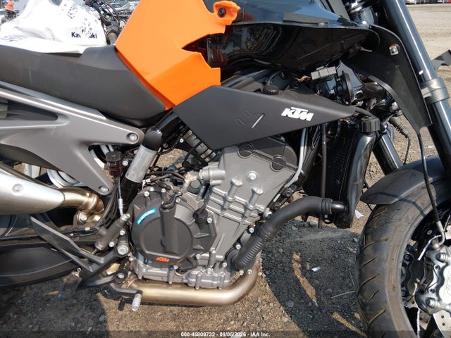 KTM 790 Duke 2024 LCETU7404RH710392 Image 8