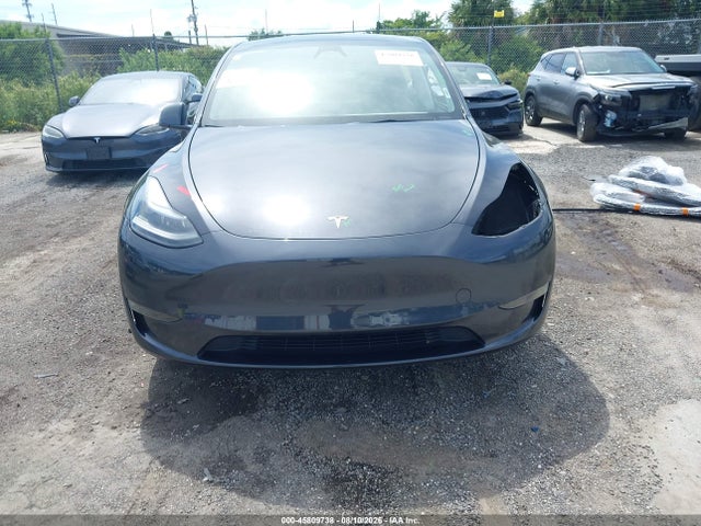 Продаж на аукціоні авто 2024 Tesla Model Y Long Range Single Motor Rear-wheel Drive/rwd, vin: 7SAYGDED7RF097040, номер лоту: 45809738