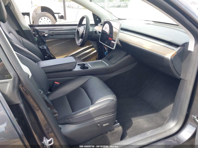 Продаж на аукціоні авто 2024 Tesla Model Y Long Range Single Motor Rear-wheel Drive/rwd, vin: 7SAYGDED7RF097040, номер лоту: 45809738
