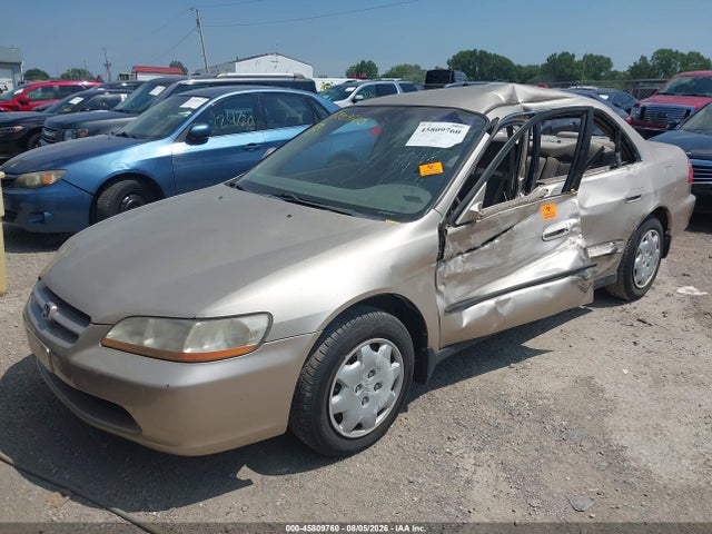 45809760 :رقم المزاد ، 1HGCG564XYA077904 vin ، 2000 Honda Accord 2.3 Lx مزاد بيع