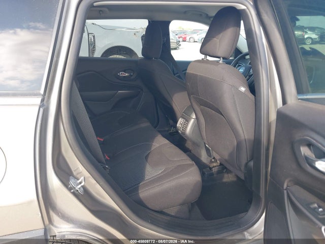 Продажа на аукционе авто 2019 Jeep Cherokee Latitude Fwd, vin: 1C4PJLCB8KD357903, номер лота: 45809772