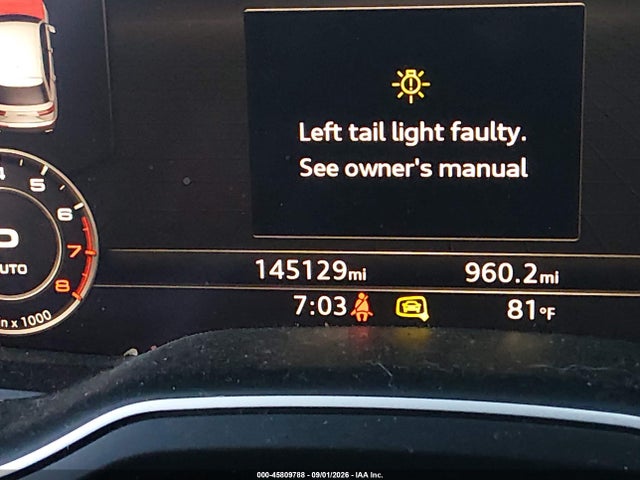 Audi Q7 3.0t Premium 2018 WA1VAAF78JD038089 Image 14