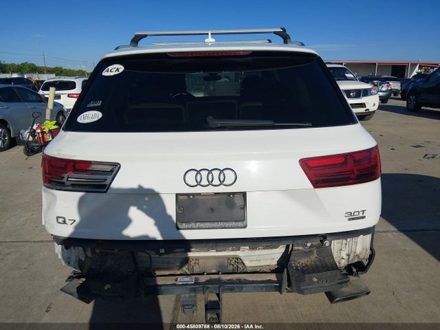 Audi Q7 3.0t Premium 2018 WA1VAAF78JD038089 Image 15