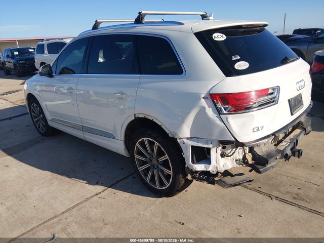 Audi Q7 3.0t Premium 2018 WA1VAAF78JD038089 Image 3