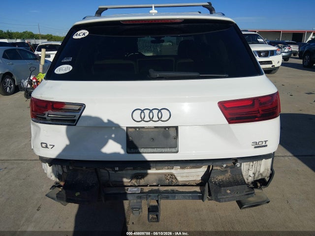 Audi Q7 3.0t Premium 2018 WA1VAAF78JD038089 Image 6