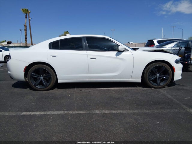 45809811 :رقم المزاد ، 2C3CDXHG3FH722132 vin ، 2015 Dodge Charger Sxt مزاد بيع
