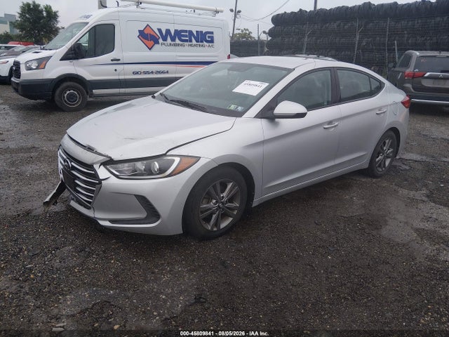 Hyundai ELANTRA SE 2017 5NPD84LF5HH089953 Image 2