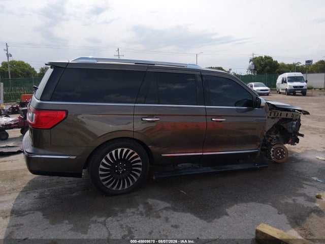 5LMJJ2TTXKEL10397 Lincoln Navigator Black Label