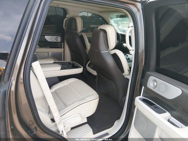 5LMJJ2TTXKEL10397 Lincoln Navigator Black Label
