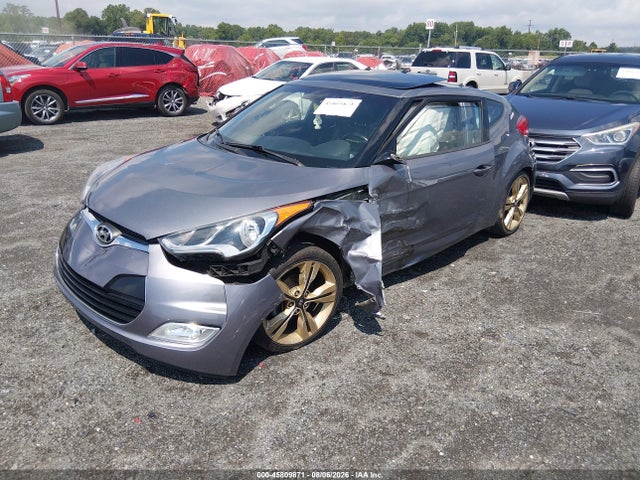 2016 Hyundai Veloster მანქანა იყიდება აუქციონზე, vin: KMHTC6AD7GU267580, აუქციონის ნომერი: 45809871