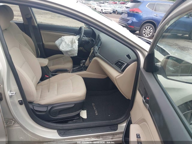 Продаж на аукціоні авто 2018 Hyundai Elantra Value Edition, vin: 5NPD84LF2JH360862, номер лоту: 45809875