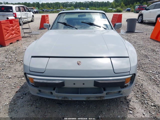 45809900 :رقم المزاد ، WP0AA0942EN465607 vin ، 1984 Porsche 944 مزاد بيع