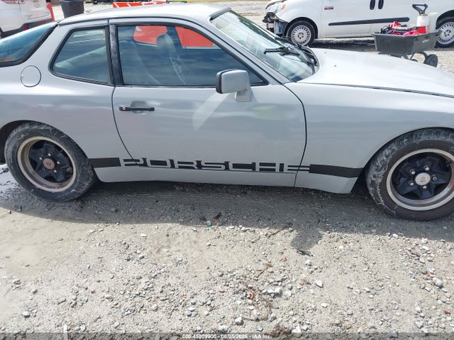 45809900 :رقم المزاد ، WP0AA0942EN465607 vin ، 1984 Porsche 944 مزاد بيع