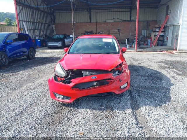 1FADP3F27GL316095 Ford FOCUS SE