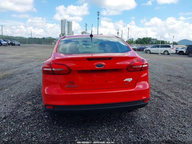 1FADP3F27GL316095 Ford FOCUS SE