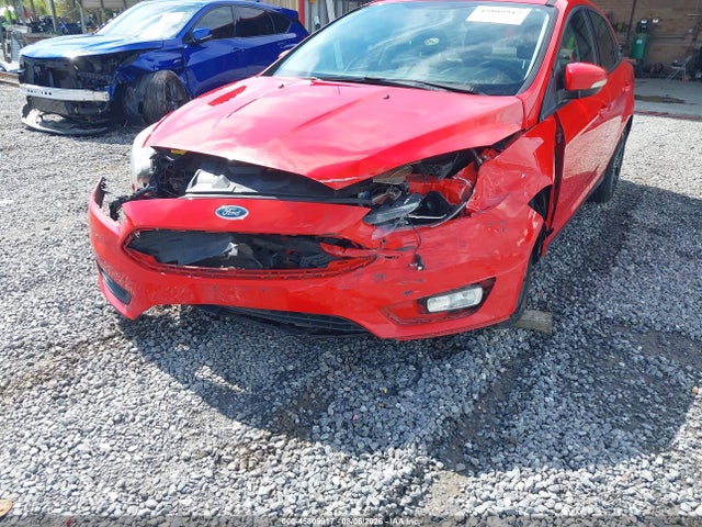 1FADP3F27GL316095 Ford FOCUS SE