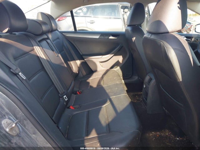 45809919 :رقم المزاد ، 3VWLA7AJ8FM287777 vin ، 2015 Volkswagen Jetta 2.0l Tdi Se مزاد بيع