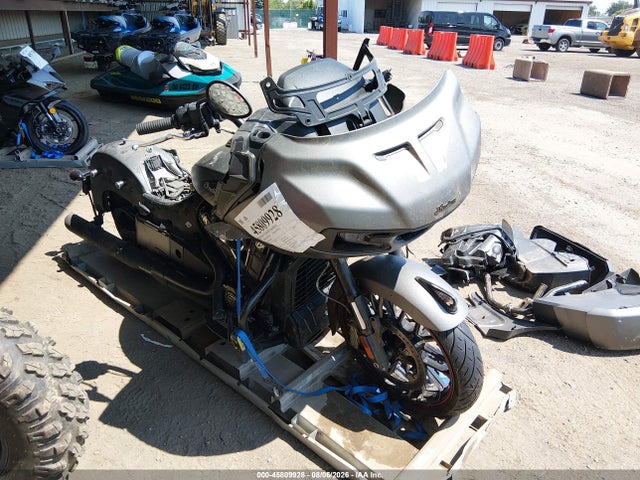 Продаж на аукціоні авто 2023 Indian Motorcycle Co. Challenger Dark Horse, vin: 56KLCCRR9P3422469, номер лоту: 45809928