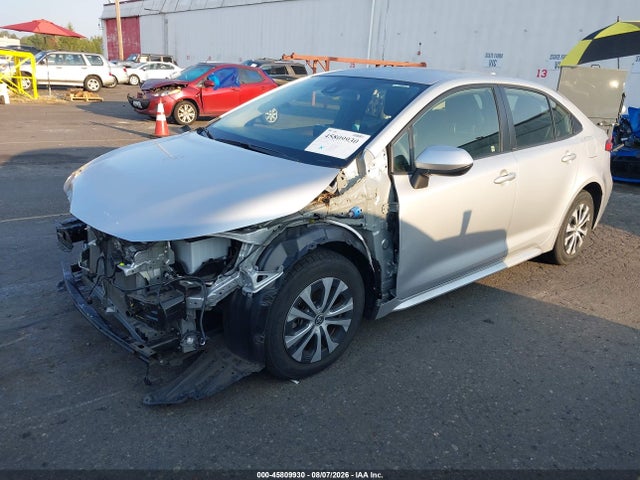 Toyota Corolla Hybrid Le 2022 JTDEAMDE3NJ037979 Image 2