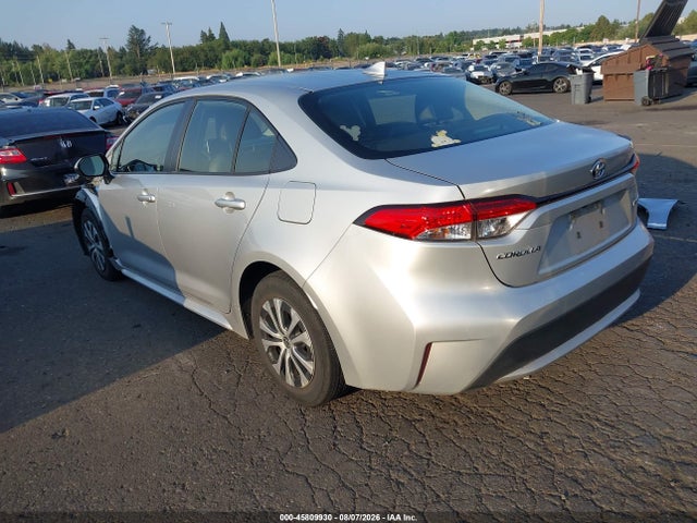 Toyota Corolla Hybrid Le 2022 JTDEAMDE3NJ037979 Image 3