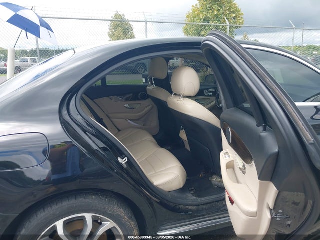 Aukcja sprzedaży 2016 Mercedes-benz C 300 4matic, vin: WDDWF4KB1GR143405, numer aukcji: 45809945