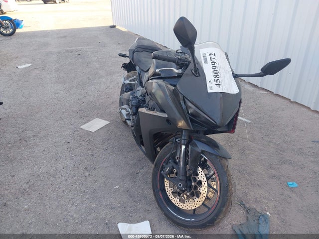 2026 Honda Cbr650 R მანქანა იყიდება აუქციონზე, vin: MLHRH1551T5200271, აუქციონის ნომერი: 45809972