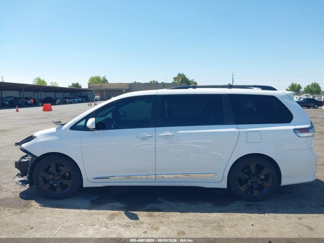 5TDXK3DCXGS710898 Toyota Sienna Se 8 Passenger