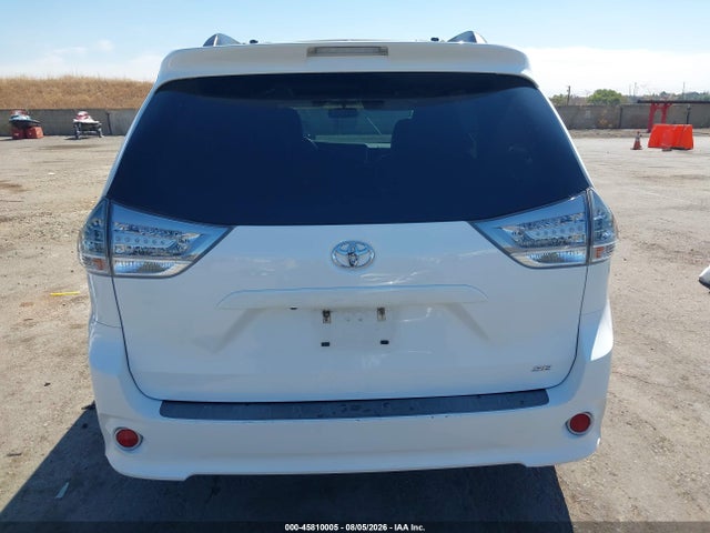 5TDXK3DCXGS710898 Toyota Sienna Se 8 Passenger