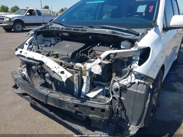 5TDXK3DCXGS710898 Toyota Sienna Se 8 Passenger
