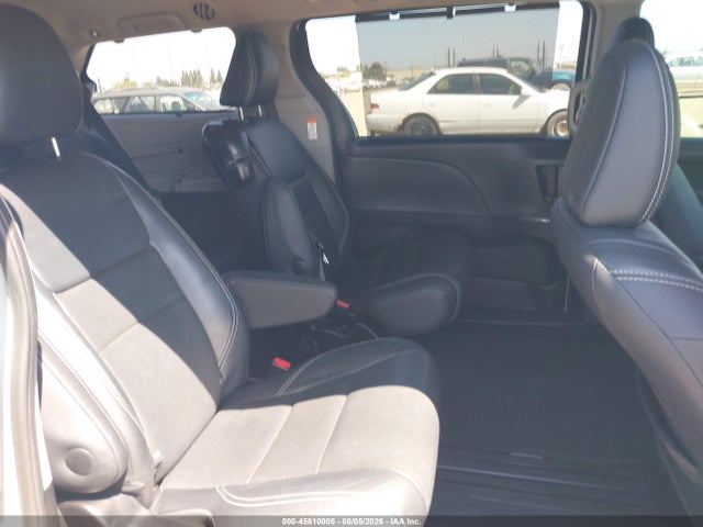 5TDXK3DCXGS710898 Toyota Sienna Se 8 Passenger