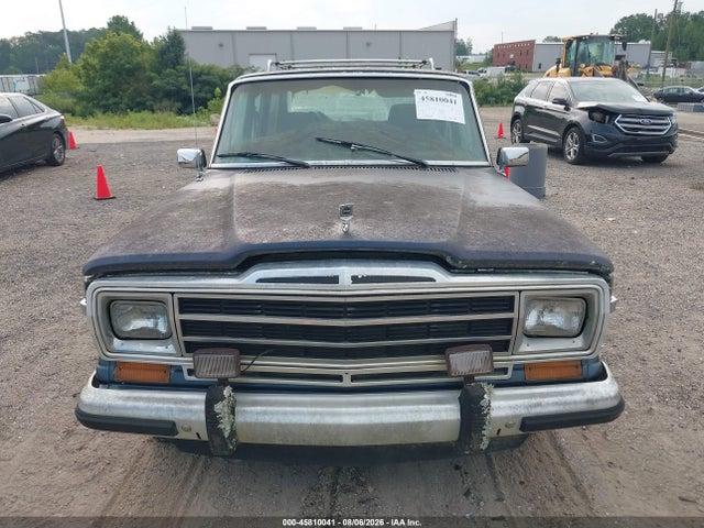45810041 :رقم المزاد ، 1JCNJ15UXJT164567 vin ، 1988 Jeep Grand Wagoneer مزاد بيع