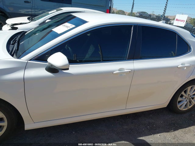 4T1C11AK0NU632461 Toyota CAMRY LE