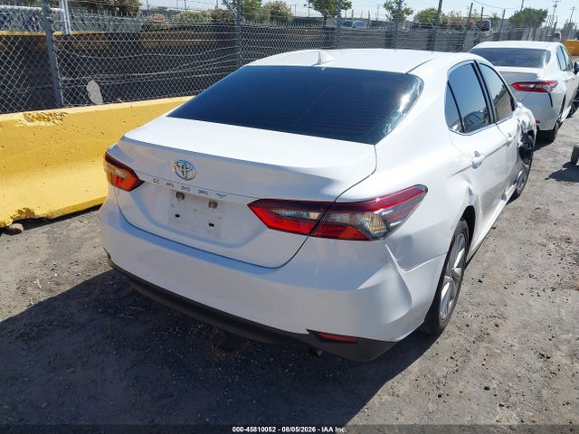 4T1C11AK0NU632461 Toyota CAMRY LE