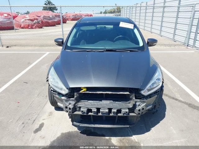 Ford FOCUS SE 2017 1FADP3K23HL215031 Image 13