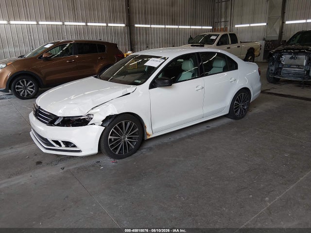 2015 Volkswagen Jetta 1.8t Sport მანქანა იყიდება აუქციონზე, vin: 3VWD17AJ4FM425223, აუქციონის ნომერი: 45810076