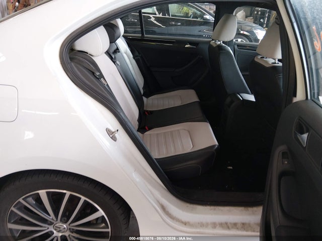 2015 Volkswagen Jetta 1.8t Sport მანქანა იყიდება აუქციონზე, vin: 3VWD17AJ4FM425223, აუქციონის ნომერი: 45810076